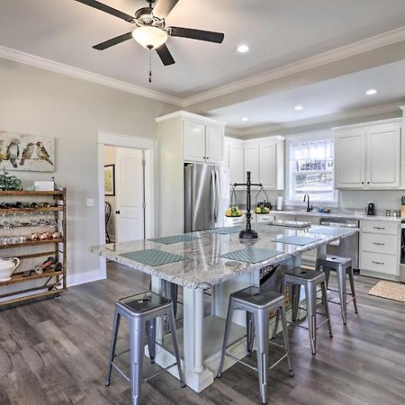 White Oak Creek Home With Views, Deck And Pool Access! Юфола Екстер'єр фото