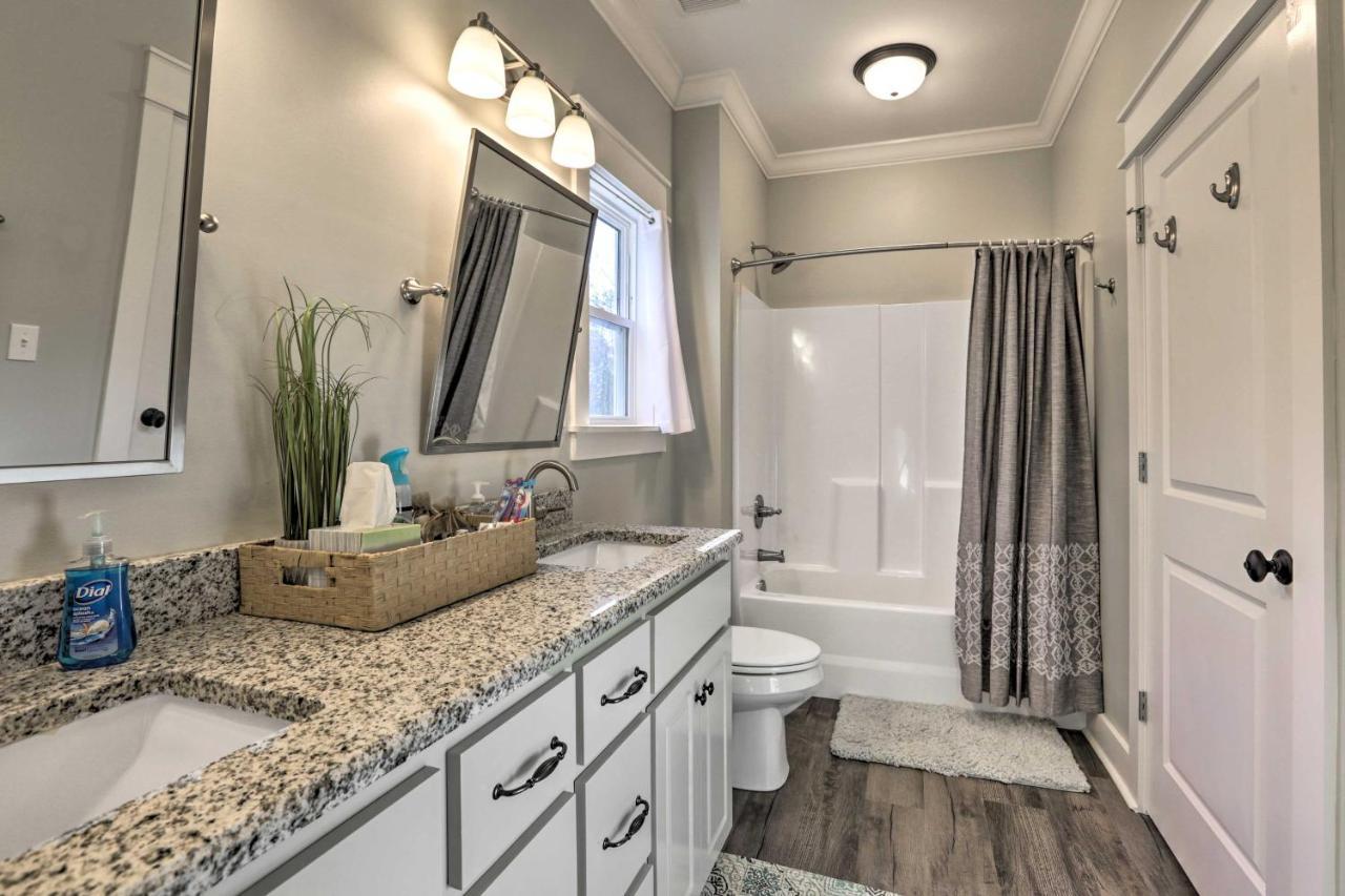 White Oak Creek Home With Views, Deck And Pool Access! Юфола Екстер'єр фото